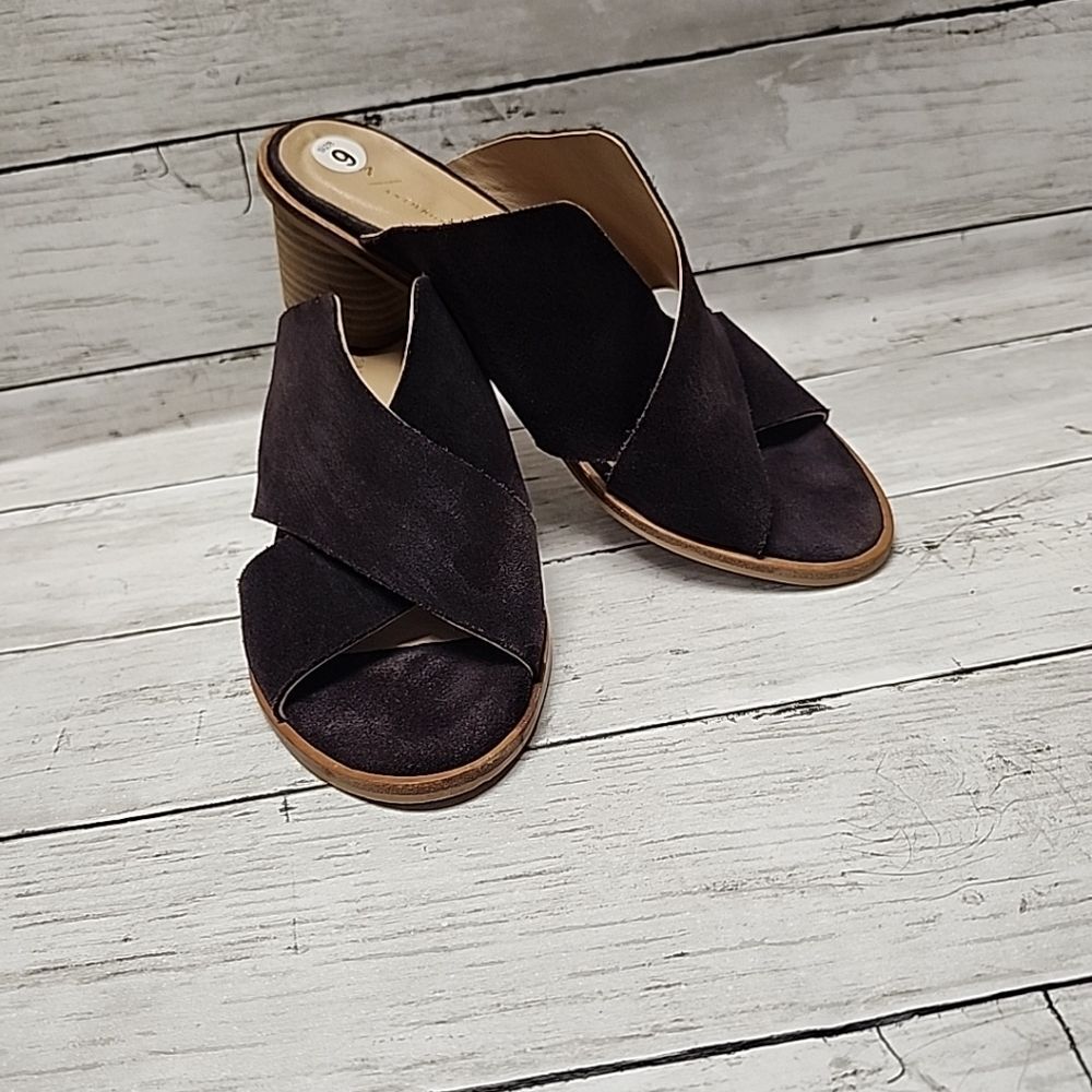 Anthropologie Criss-Cross Brown Suede Block Heel Slip-on Sandals Mules Sz 9